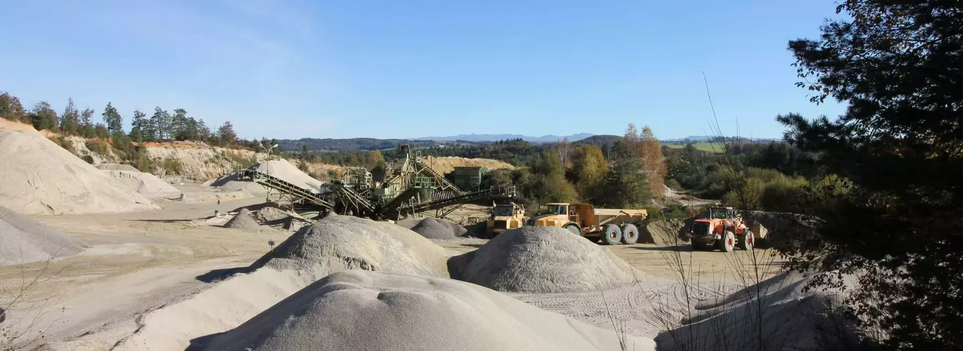 Bienvunue sur le site de la Carrières Sablières Daudé (15) situé dans la Cantal